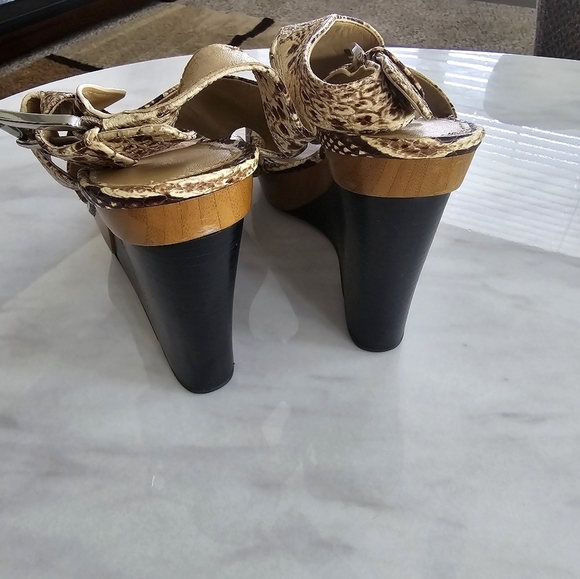 Michael Kors Wedge Heels 9.5M Brown Snake Print Leather Slingback Comfy - Picture 7 of 14